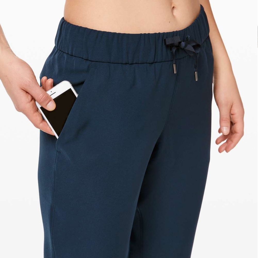 LULULEMON KEEP MOVING JOGGER TRUE NAVY